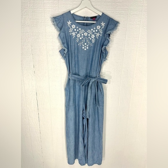 Vince Camuto embroidered denim jumpsuit flutter sleeve size M - Picture 2 of 16